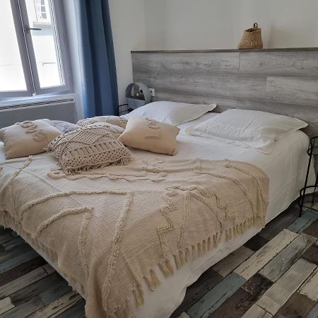 Bed and Breakfast L'Atrium Piégut-Pluviers Zewnętrze zdjęcie